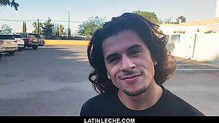 LatinLeChe - Zarif Latino Oğlan bir Uncut Yarık emmek