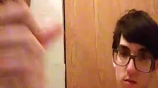 Guy Gets his rocks off in the bathroom.