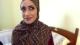 Natural titted Arab slut got her hairy pussy slammed
