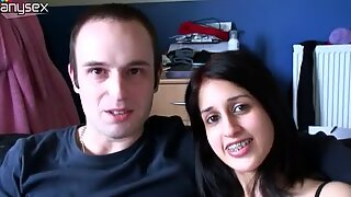 Indisk pige zarina mashood laver en varm oralsexvideo med sin kæreste